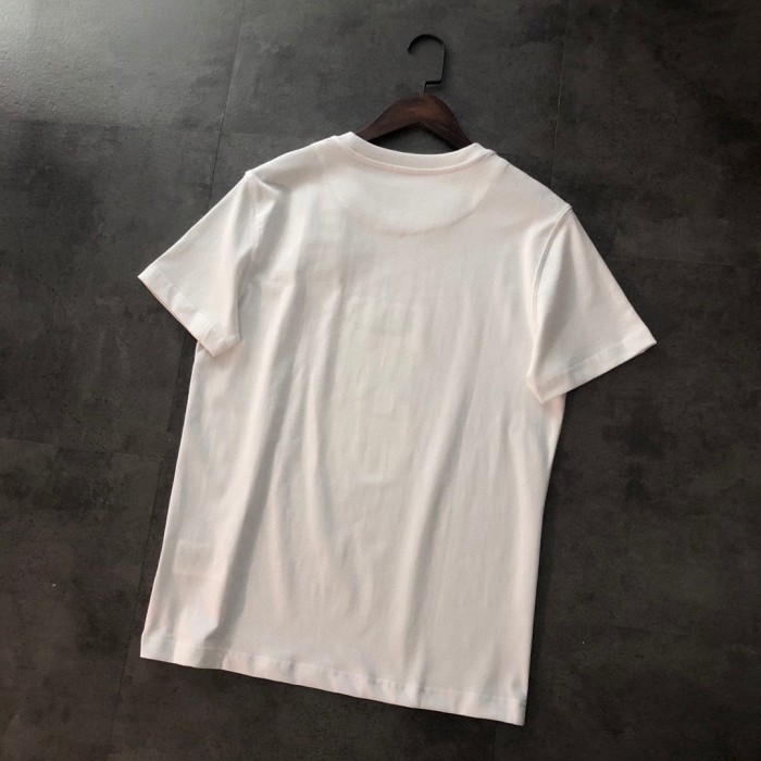 【限定】フェンディスーパーコピー 2024春夏サングラスベアーアルファベットプリント半袖Tシャツ