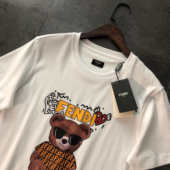 【限定】フェンディスーパーコピー 2024春夏サングラスベアーアルファベットプリント半袖Tシャツ