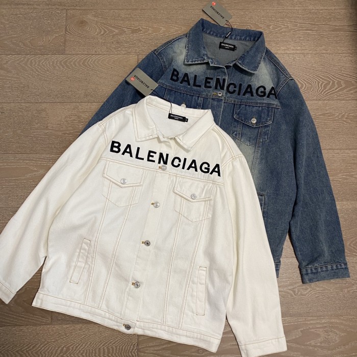 大人気 バレンシアガ コピー Balenciaga新作胸元黒刺繍アルファベットロゴ高品質デニムジャケット2色
