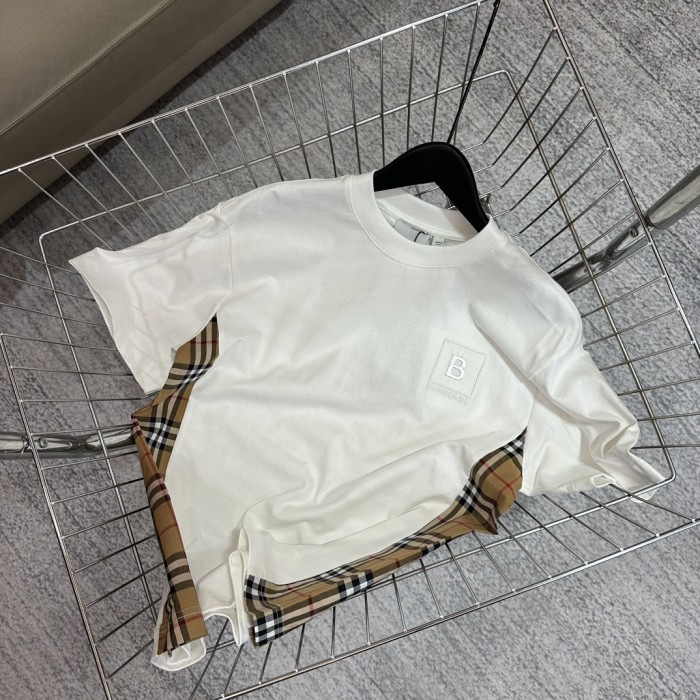 入手困難 バーバリー 激安偽物 2024春夏新作刺繍スモールチェックパッチワーククルーネック半袖2色
