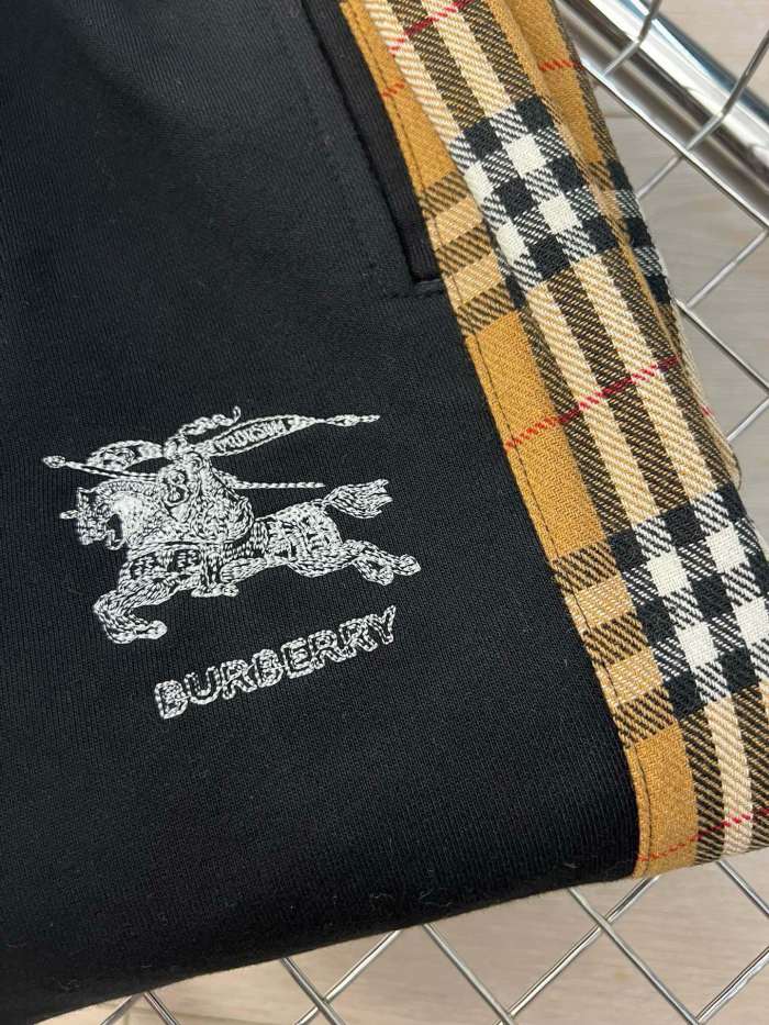 追跡付 バーバリー コピー Burberry 24ss新作戦馬エンブレム刺繍カジュアルゆったりスウェットパンツ