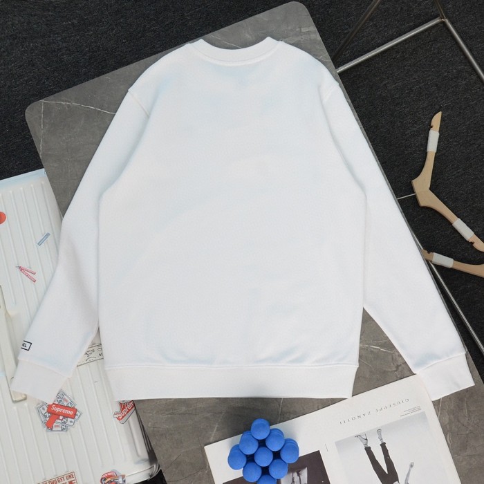 一目惚れ♪ シャネル 偽物通販 24SS新定番ベーシックロゴ刺繍カジュアル丸首パーカー