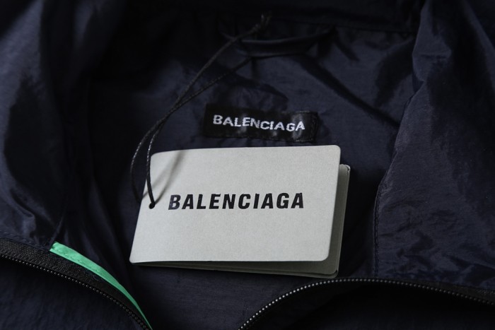 使い勝手良し バレンシアガ スーパーコピー Balenciaga蛍光緑の継ぎ目スローガン突撃ジャケット