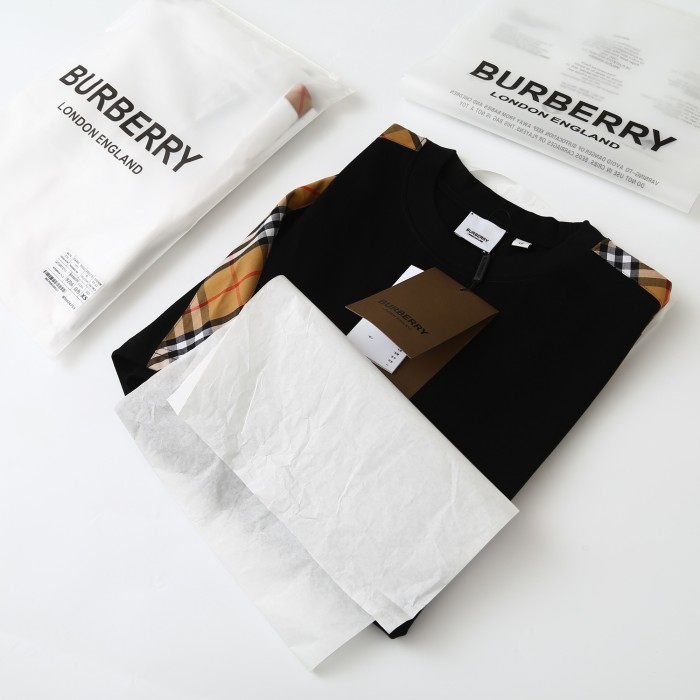 追跡付 バーバリー 激安通販 Burberryチェックのショルダーに丸首の半袖Tシャツをパッチワーク2色