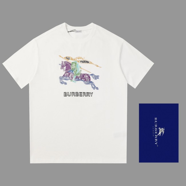 超奇跡の入荷☆ バーバリー 偽物通販 戦馬鎖立体万針刺繍工芸半袖Tシャツ