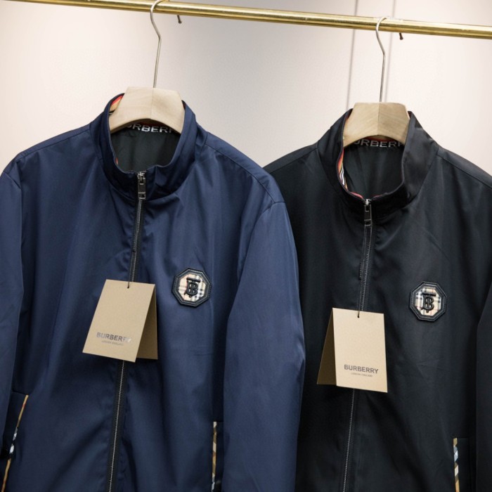 稀少 バーバリー 激安偽物 Burberryの春の最新品スタンドカラーTB刺繍ロゴソフトレザーエンボスジャケット2色