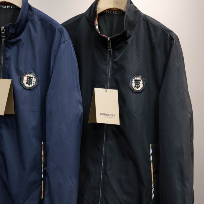 稀少 バーバリー 激安偽物 Burberryの春の最新品スタンドカラーTB刺繍ロゴソフトレザーエンボスジャケット2色