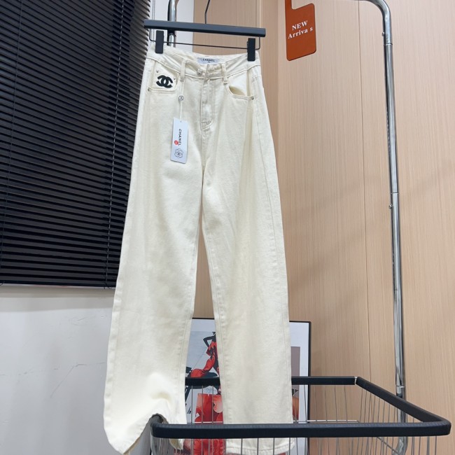 稀少 シャネル 激安偽物 刺繍黒マーカーストレートパンツ