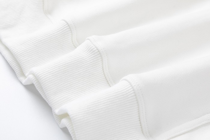 【話題商品！】バーバリー 激安通販 Burberry 小怪獣布刺繍連帽衛衣