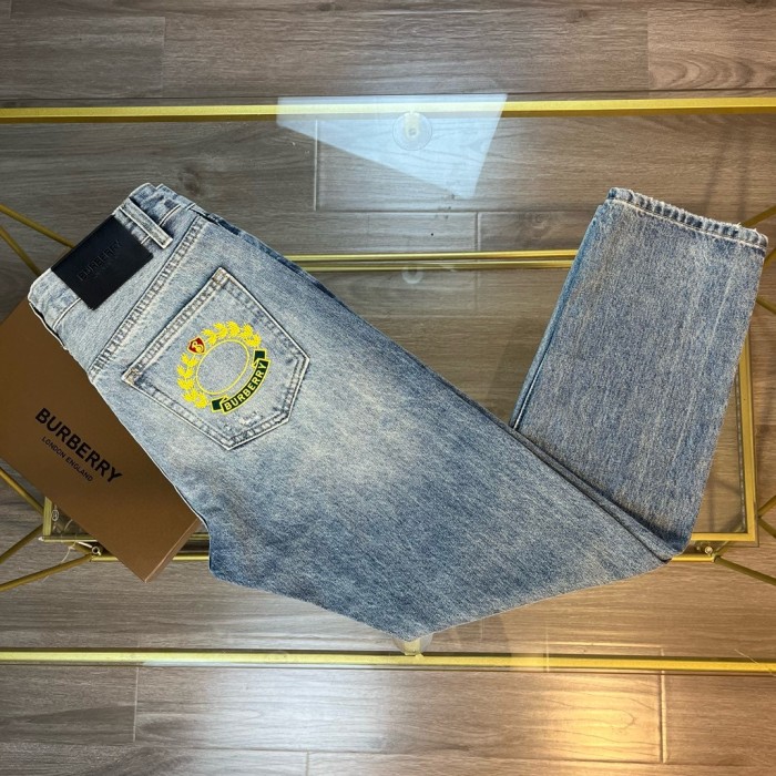 高品質 バーバリー 激安通販 Burberry麦の穂文字刺繍コーナー同期新品重工業水洗ジーンズ