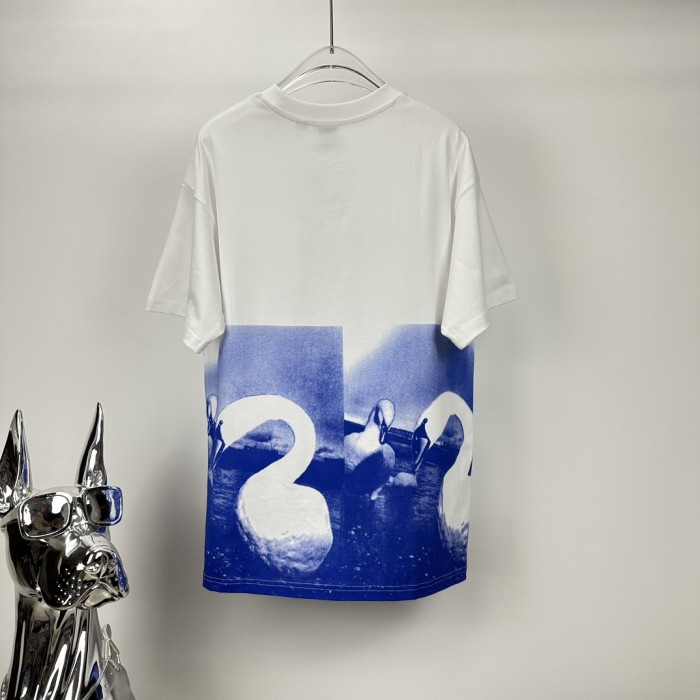 使い勝手良し バーバリー 激安偽物 2024新作スワン柄カップル用半袖Tシャツ