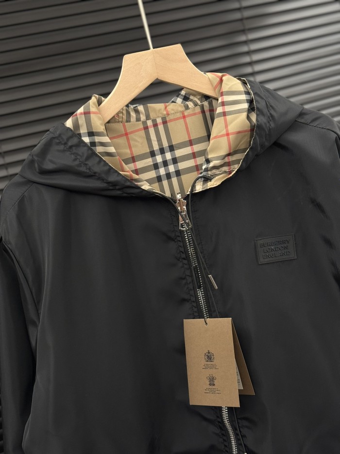 一目惚れ♪ バーバリー 偽物通販 Burberry春の定番チェックのリバーシブルキャップジャケット