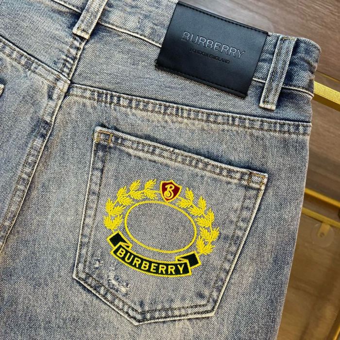 高品質 バーバリー 激安通販 Burberry麦の穂文字刺繍コーナー同期新品重工業水洗ジーンズ