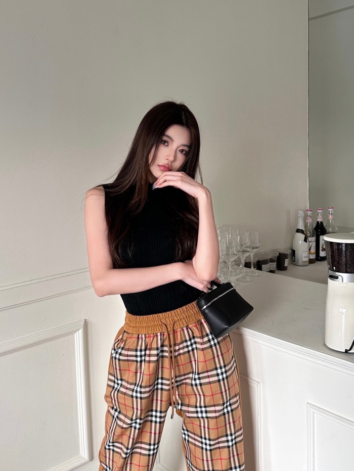 高品質 バーバリー コピー Burberry24 ss新作レトロストレートパンツ