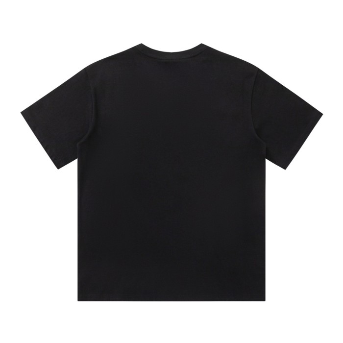【話題商品！】グッチ 偽物通販 24ssアルファベットプリント半袖Tシャツ