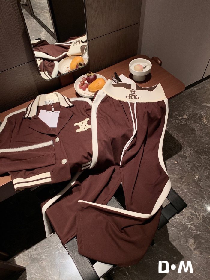高品質 セリーヌ 激安偽物 24 SS春先新作ショート丈コートハイウエストワイドパンツスーツ