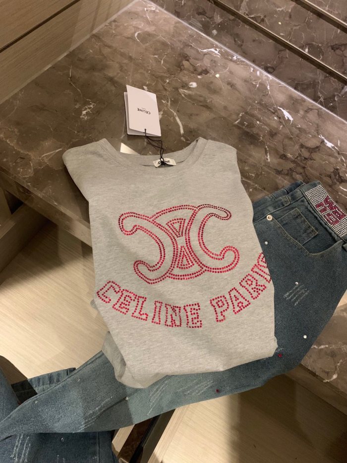 新作 セリーヌ 激安偽物 高温ドリル半袖Tシャツ幅ドリルスリムストレートデニムパンツ