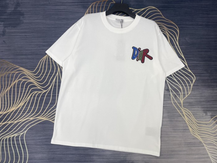 使い勝手良し ディオール 偽物通販 2024春夏新作カラー刺繍ロゴラウンドネック半袖Tシャツ2色