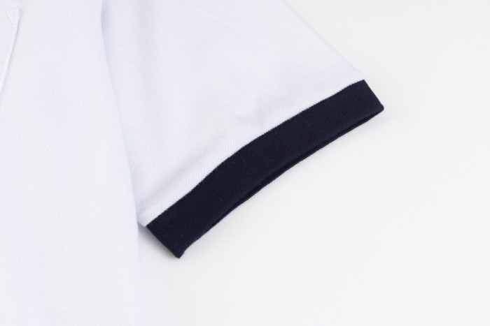 累積売上総額第１位！グッチ 偽物通販 2024春夏ママチャリボタンポケット刺繍polo
