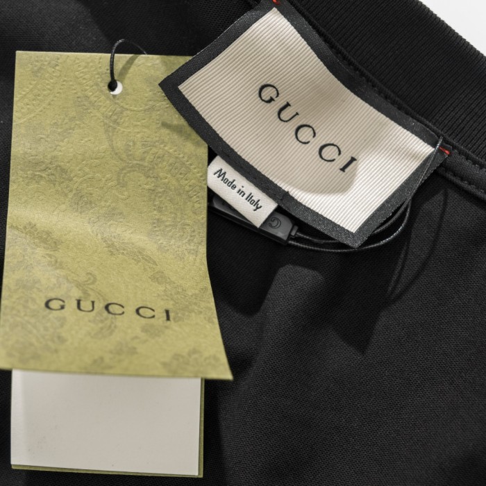 高品質 グッチ 激安通販 GUCCI春夏新定番中定番肩のパッチワーク反射ダブルG半袖Ｔシャツ