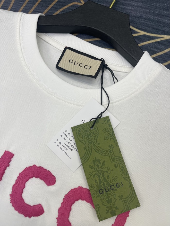 新作 グッチ スーパーコピー 2024春夏新作刺繍ロゴラウンドネック半袖Tシャツ2色