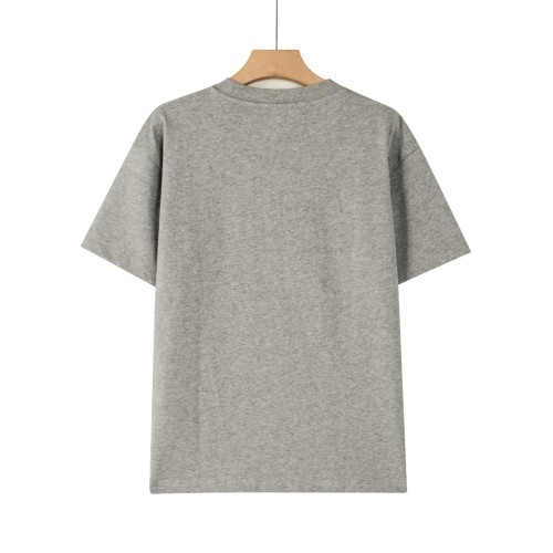 超話題! グッチ 偽物通販 GUCCI 24春先の新作Tシャツ胸にクラシックなダブルG刺繍ロゴ柄半袖