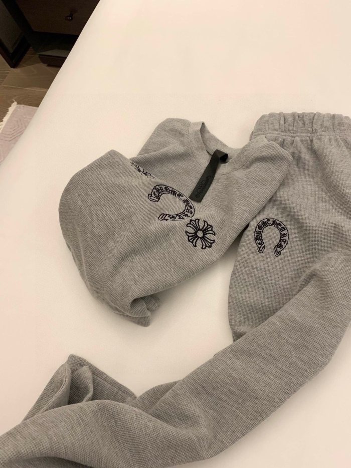 使い勝手良し クロムハーツ 偽物通販 24.ssワッフル刺繍ディスクセット