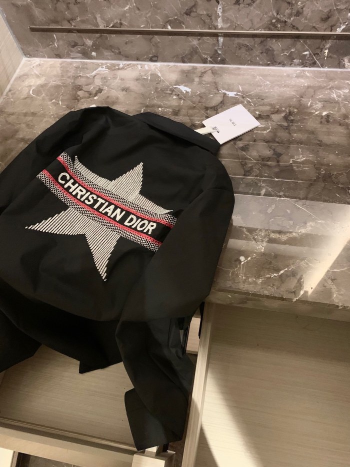 日本未入荷 ディオール コピーおすすめ 24 SS早春新作重工刺繍シャツ