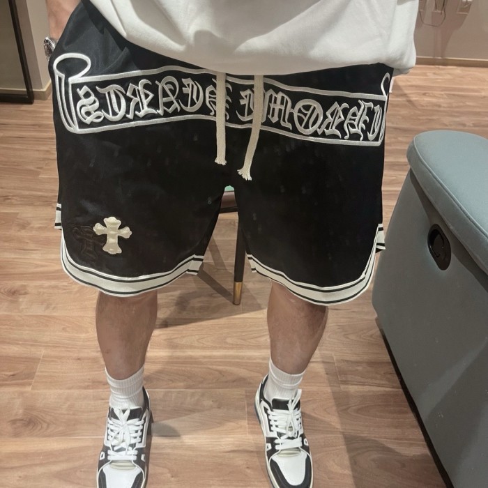 超話題! クロムハーツ n級品 Chrome Hearts 24 ssクロッチの前にサンスクリット文字刺繍ロゴリボン付きショーツ2色