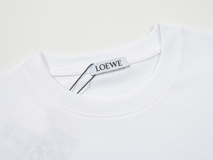 高品質 ロエベ n級品 24春先の新作胸元LOGO立体刺繍最新工芸半袖Tシャツ