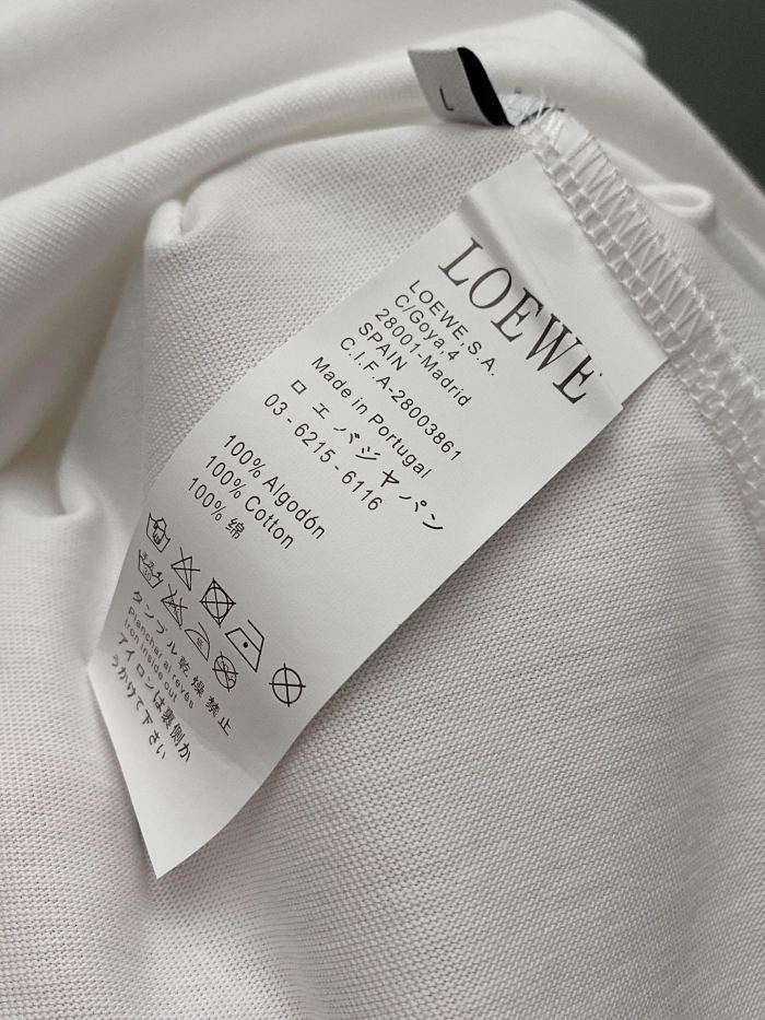 大人気 ロエベ 激安偽物 の新作前後プリントブランドLOGO半袖Tシャツ