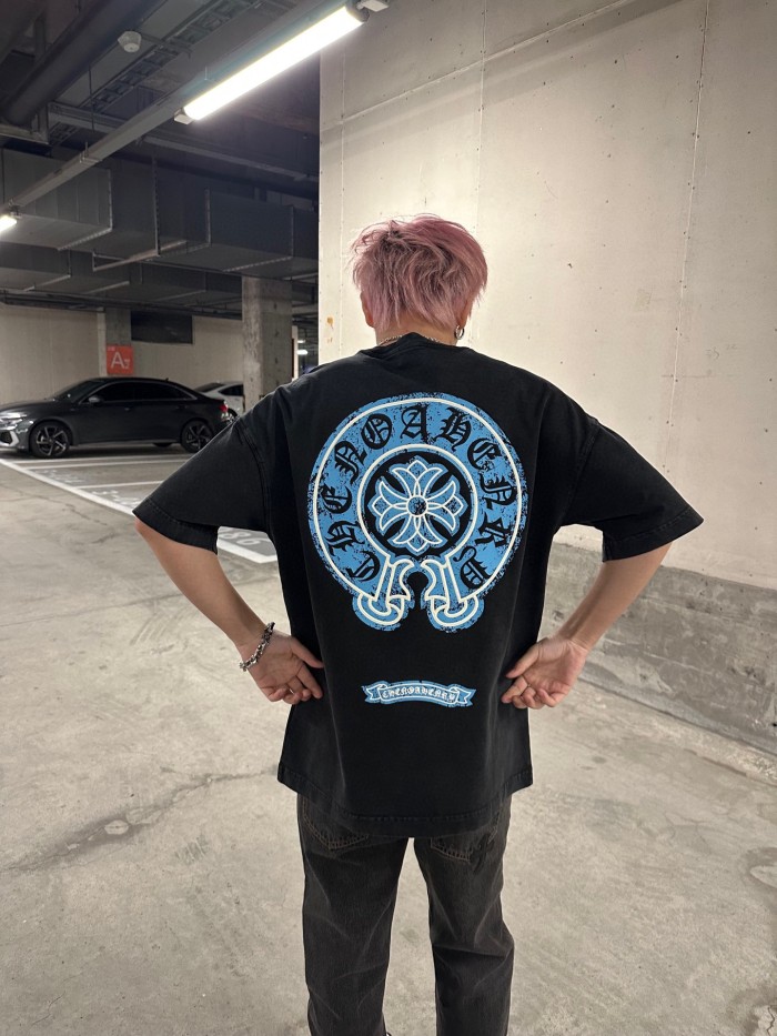 使い勝手良し クロムハーツ 激安通販 2024蛍光グラデーションロゴ半袖Tシャツ