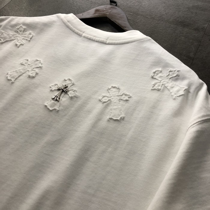 新作 クロムハーツ コピーおすすめ 2024新作小さな十字架貼り刺繍半袖Tシャツ