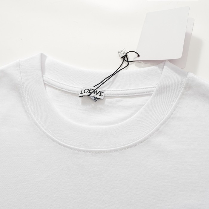 【限定】ロエベ 激安偽物 24夏の新作ポケット立体刺繍Tシャツ