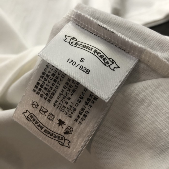 【話題商品！】クロムハーツ n級品 2024新作レザークロスステッチ半袖Tシャツ