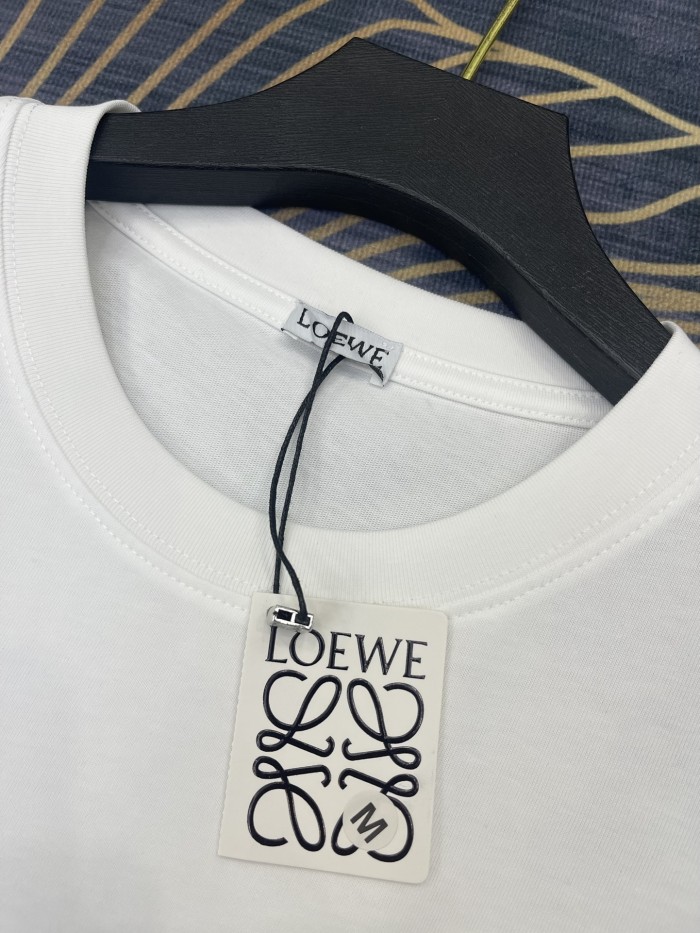 超話題! ロエベ スーパーコピー 2024春夏新作刺繍ロゴラウンドネック半袖Tシャツ2色
