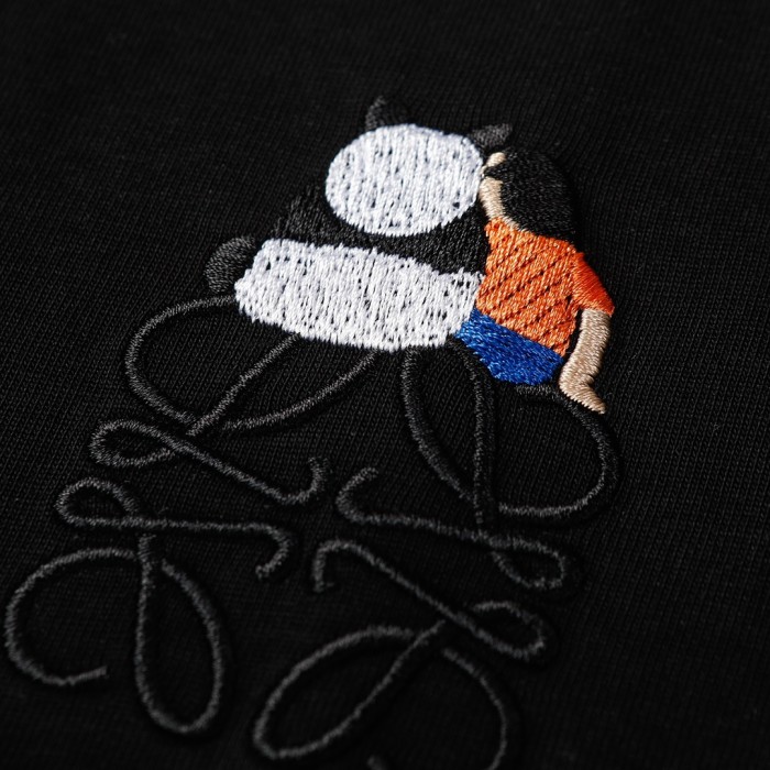 入手困難 ロエベ 偽物通販 ロジェウェイレッサーパンダ万針刺繍プリントプロセス半袖