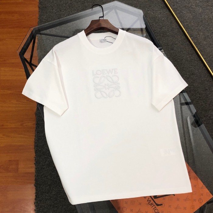 新作 ロエベ コピー 2024春夏新作刺繍ロゴラウンドネックショートTシャツ
