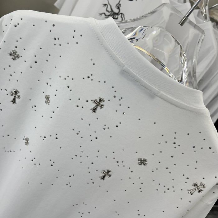 超話題! クロムハーツ 激安偽物 2024 ss新作メタルクロス満天スタードリルカップルカジュアル半袖Tシャツ