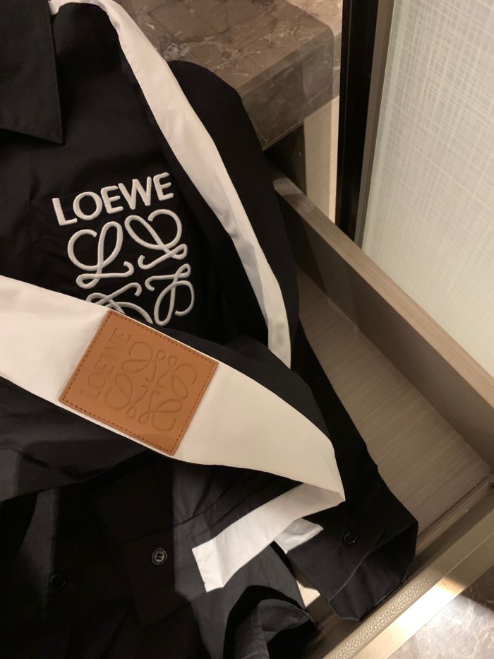 大人気 ロエベ コピーおすすめ パッチワークインパクトカラー刺繍LOGOアルファベットエンブレムシャツ