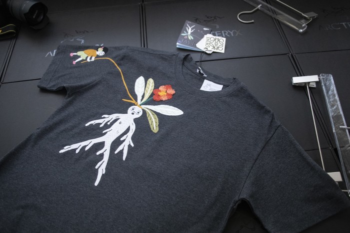 【話題商品！】ロエベ スーパーコピー LOEWE人参エッセンスシリーズTシャツ