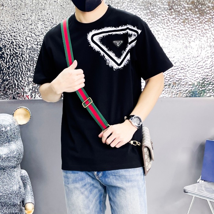 追跡付 プラダ 激安通販 の春先の最新限定三角標個性的な半袖Tシャツ2色