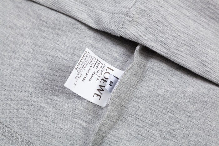 超奇跡の入荷☆ ロエベ 激安偽物 アルファベットロゴ刺繍ポロシャツ