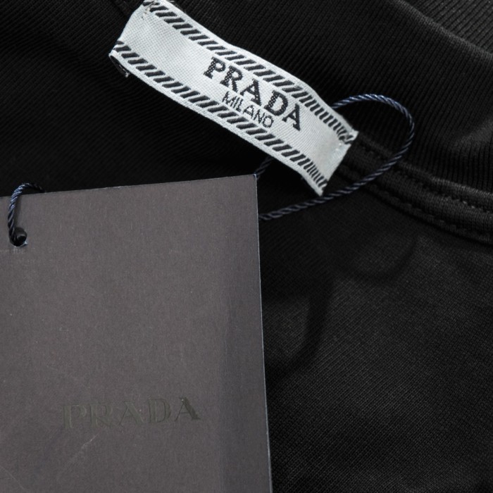 ★超人気 プラダ スーパーコピー PRADA重水洗クルーネックTシャツ