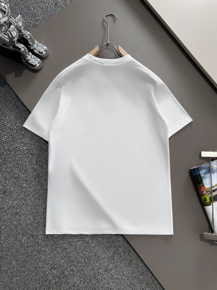 超奇跡の入荷☆ プラダ 激安偽物 2024三色グラデーション歯ブラシ刺繍トレンドセイコー半袖