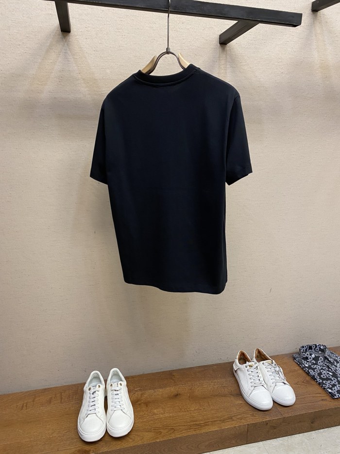 稀少 ロエベ コピー 定番胸元赤いハート柄ラウンドネック半袖Tシャツ半袖