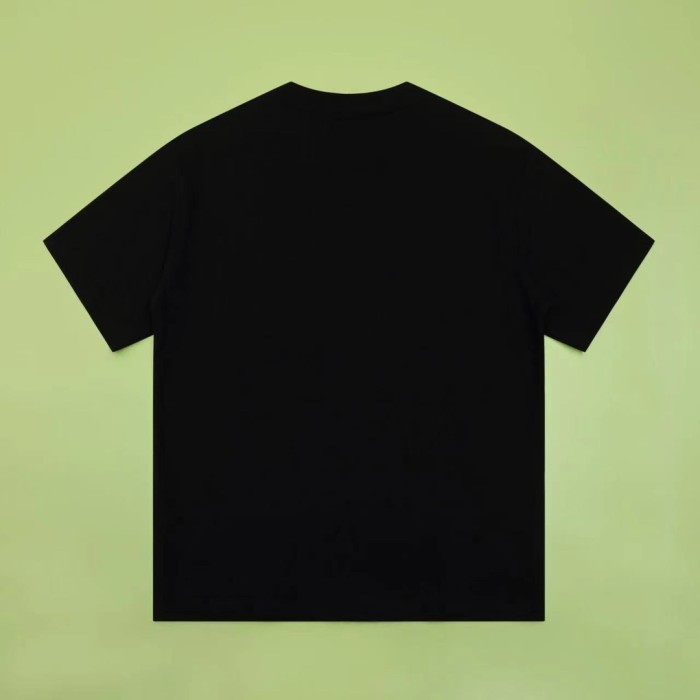 超話題! プラダ n級品 24 ss春夏ポケットトライアスロン半袖Tシャツ