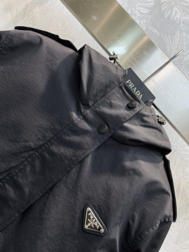 累積売上総額第１位！ プラダ 偽物通販 24 SS春先新キャップスタンドカラーショート丈ジャケット