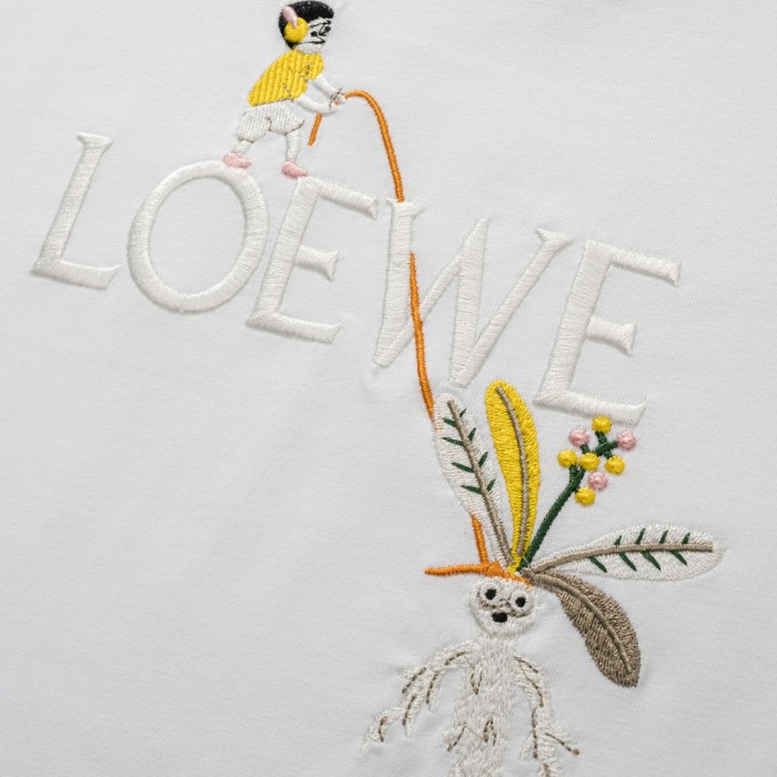 一目惚れ♪ ロエベ 偽物通販 24春先の新型マンデラ草刺繍半袖Tシャツ