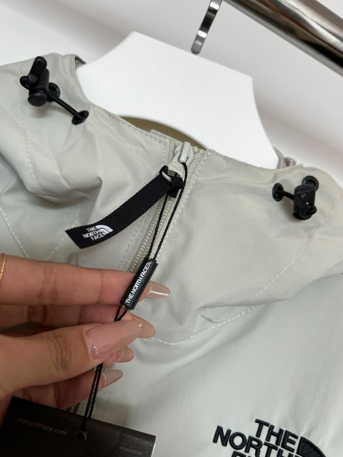 稀少 ザノースフェイス スーパーコピー The North faceの男性用マルチポケットジャケット3色